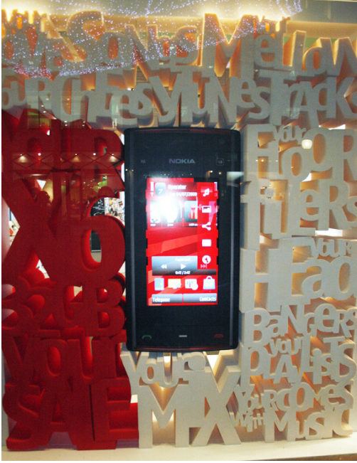 royalfoam-letters-display